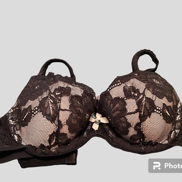 Victoria's secret size 32C - Picture 1 of 5